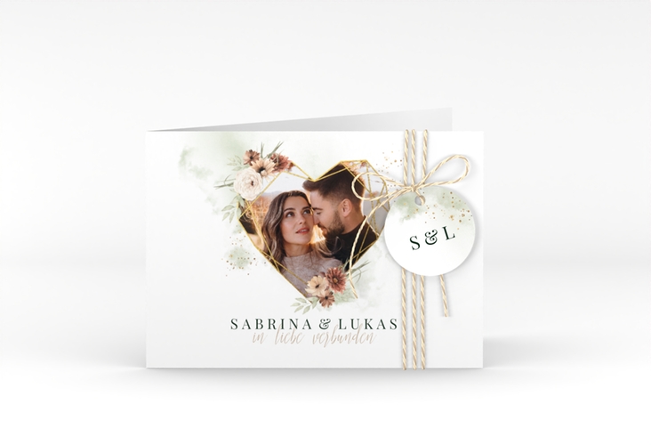 Hochzeitseinladung Odeur A6 Klappkarte quer gruen mit Aquarell-Blumen und Foto in Herzform