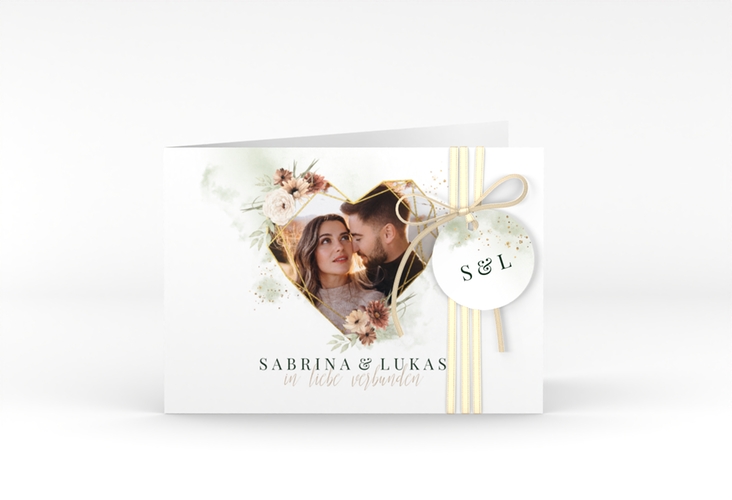 Hochzeitseinladung Odeur A6 Klappkarte quer gruen mit Aquarell-Blumen und Foto in Herzform
