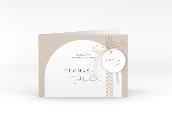 Hochzeitseinladung Arched A6 Klappkarte quer beige