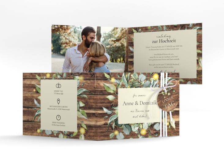 Hochzeitseinladung "Greenwood" DIN A6 Klappkarte quer im Greenery-Design mit Holz, Eukalyptus und Immergrün