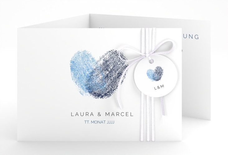 Hochzeitseinladung Fingerprint A6 Doppel-Klappkarte blau hochglanz schlicht mit Fingerabdruck-Motiv