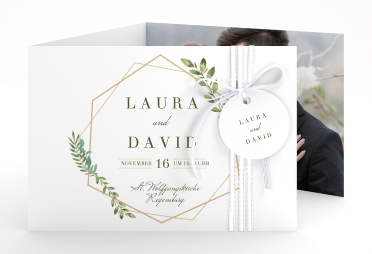Hochzeitseinladung Herbarium A6 Doppel-Klappkarte gold mit geometrischem Rahmen und Blätter-Dekor