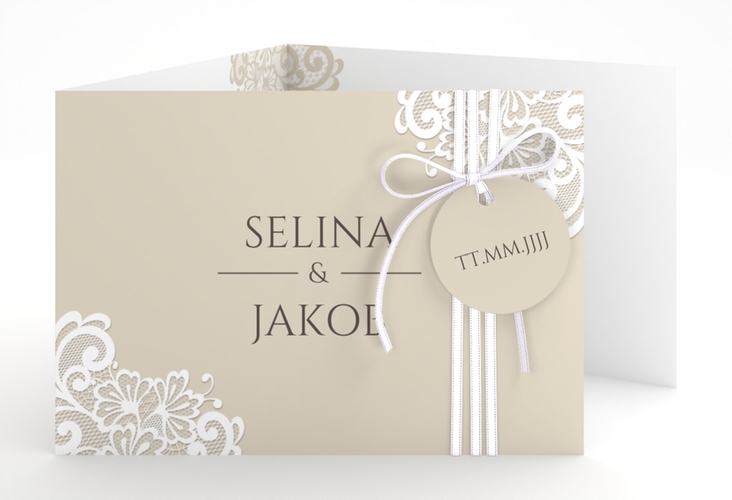 Hochzeitseinladung Vintage A6 Doppel-Klappkarte beige mit floraler Spitze