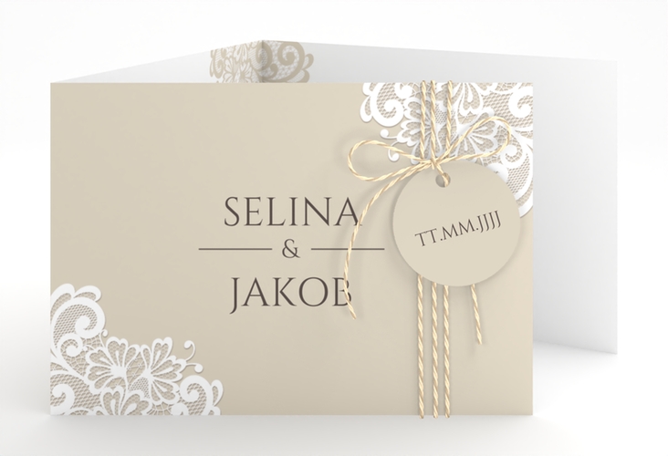 Hochzeitseinladung Vintage A6 Doppel-Klappkarte beige mit floraler Spitze