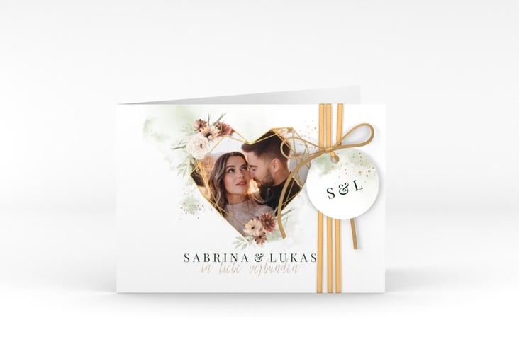 Hochzeitseinladung Odeur A6 Klappkarte quer gruen mit Aquarell-Blumen und Foto in Herzform