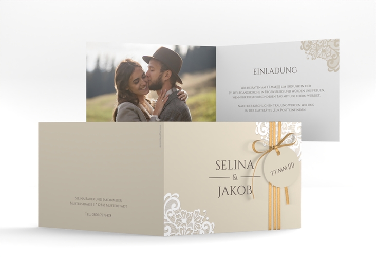 Hochzeitseinladung Vintage A6 Klappkarte quer beige mit floraler Spitze