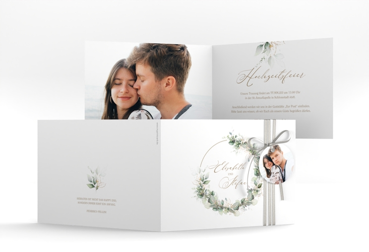 Hochzeitseinladung Selvatica A6 Klappkarte quer hochglanz mit Eukalyptus-Kranz