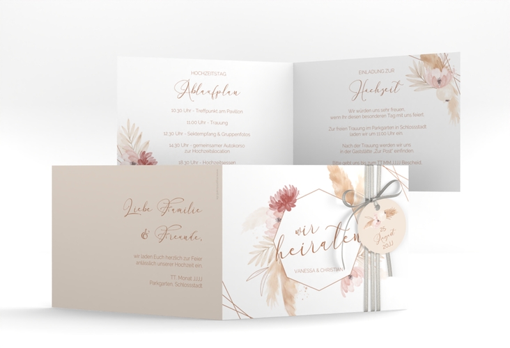 Hochzeitseinladung Bohostyle A6 Klappkarte quer beige mit Pampasgras in Aquarell