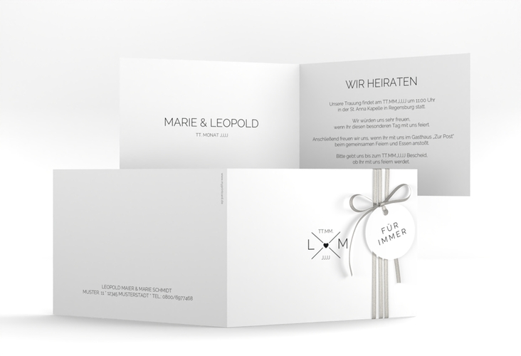 Hochzeitseinladung Initials A6 Klappkarte quer schwarz mit Initialen im minimalistischen Design