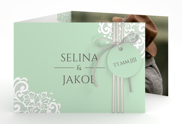 Hochzeitseinladung Vintage A6 Doppel-Klappkarte mint hochglanz mit floraler Spitze