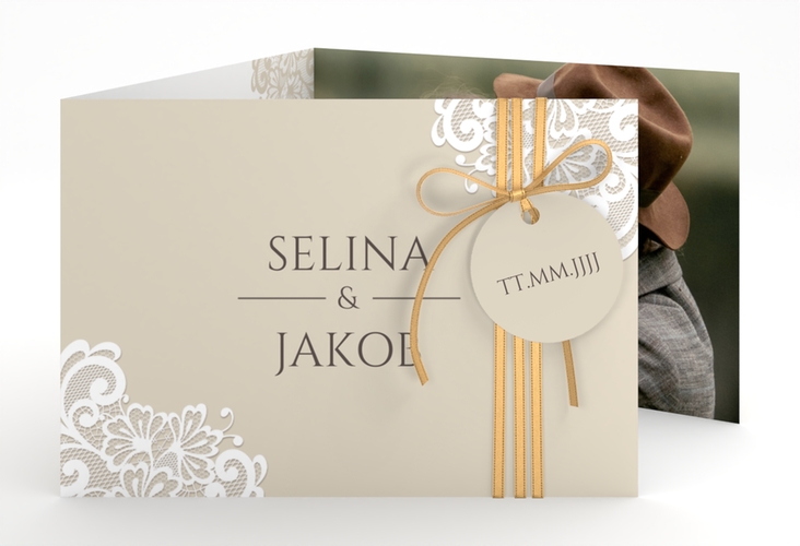 Hochzeitseinladung Vintage A6 Doppel-Klappkarte beige mit floraler Spitze
