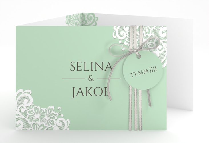 Hochzeitseinladung Vintage A6 Doppel-Klappkarte mint mit floraler Spitze