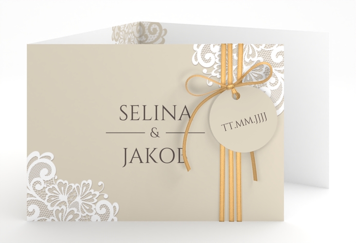 Hochzeitseinladung Vintage A6 Doppel-Klappkarte beige mit floraler Spitze