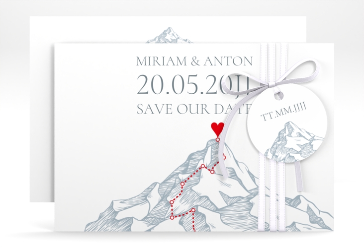 Save the Date-Karte Berge A6 Karte quer mit Berggipfel und eingezeichneter Route zum Herzen