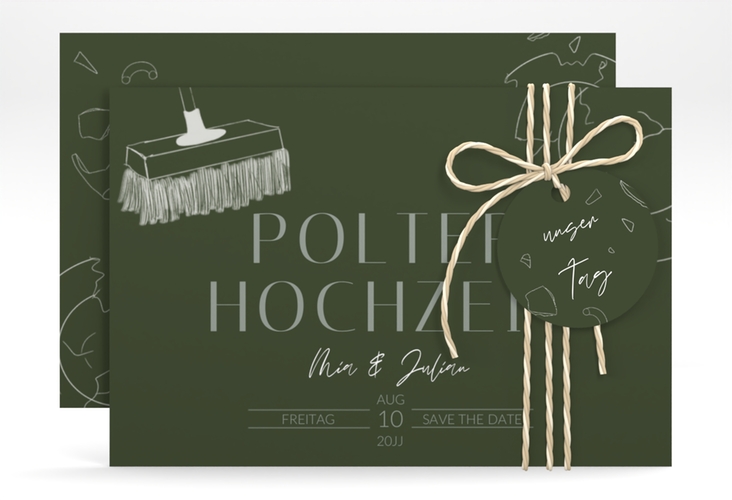 Save the Date-Karte Polterhochzeit A6 Karte quer gruen mit Besen und kaputtem Porzellanteller