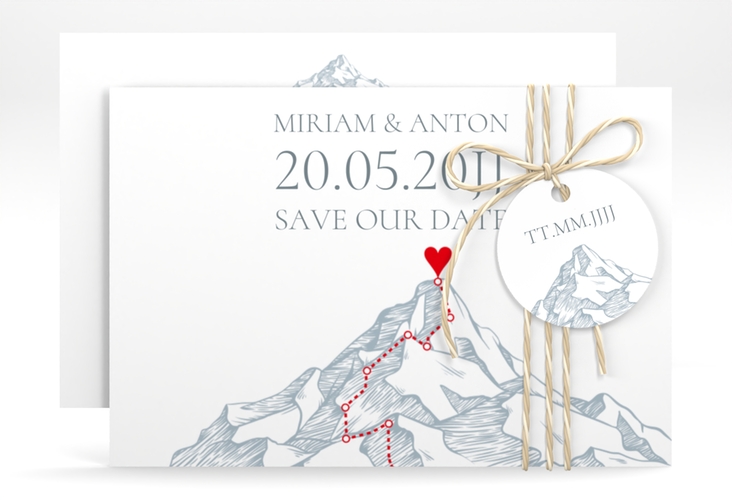 Save the Date-Karte Berge A6 Karte quer blau mit Berggipfel und eingezeichneter Route zum Herzen