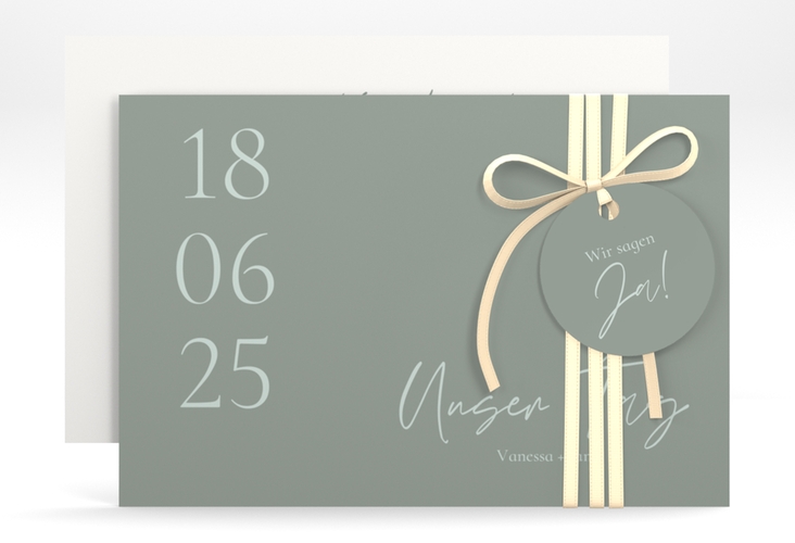 Save the Date-Karte Day A6 Karte quer gruen hochglanz mit Datum im minimalistischen Design