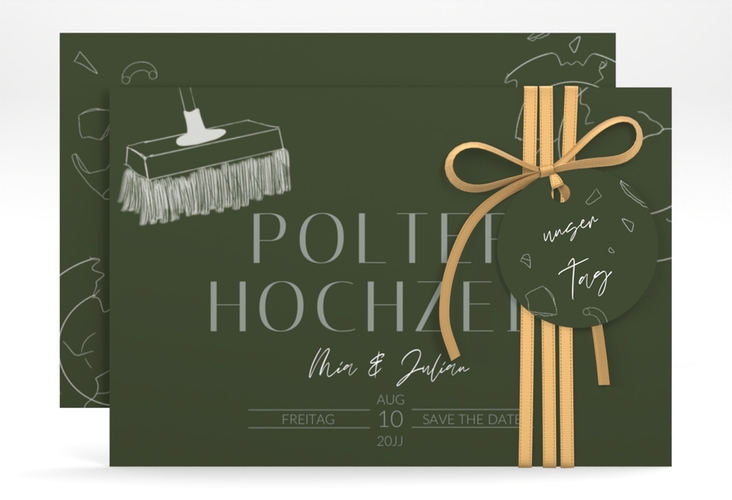 Save the Date-Karte Polterhochzeit A6 Karte quer gruen mit Besen und kaputtem Porzellanteller
