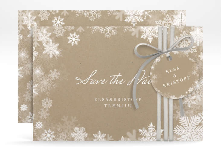 Save the Date-Karte Snowfall A6 Karte quer Kraftpapier mit Schneeflocken für Winterhochzeit