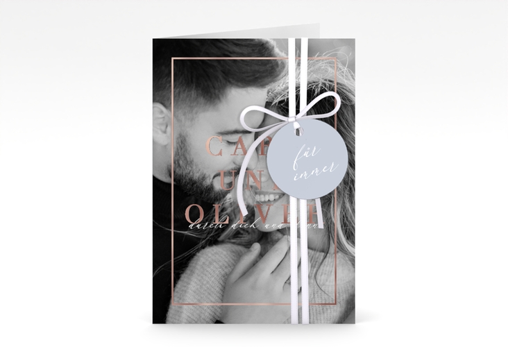 Einladungskarte Hochzeit Moment A6 Klappkarte hoch blau rosegold