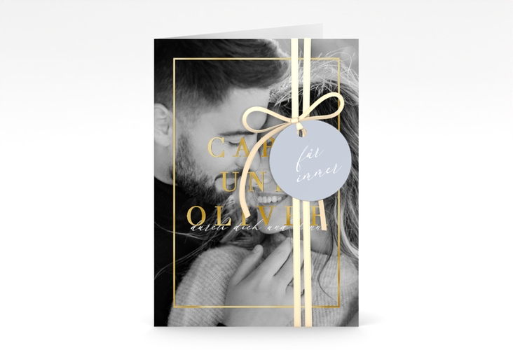 Einladungskarte Hochzeit Moment A6 Klappkarte hoch blau gold