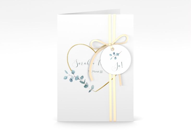 Einladungskarte Hochzeit "Greenheart" A6 Klappkarte hoch grau gold mit elegantem Herz und Eukalyptus-Zweig