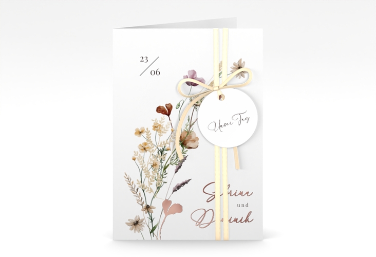 Einladungskarte Hochzeit Sauvages A6 Klappkarte hoch weiss rosegold mit getrockneten Wiesenblumen