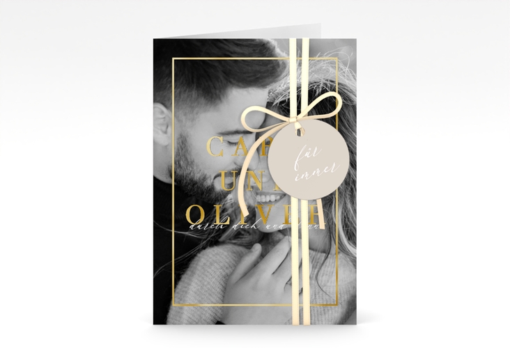 Einladungskarte Hochzeit Moment A6 Klappkarte hoch beige gold