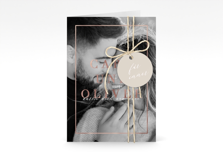 Einladungskarte Hochzeit Moment A6 Klappkarte hoch beige rosegold