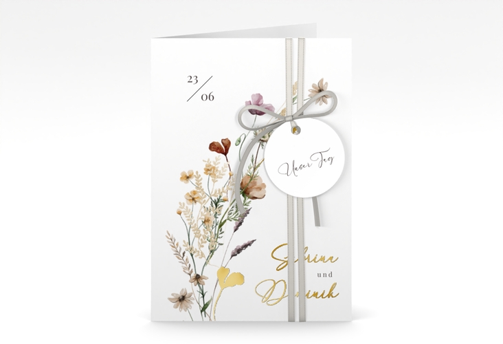 Einladungskarte Hochzeit Sauvages A6 Klappkarte hoch weiss gold mit getrockneten Wiesenblumen