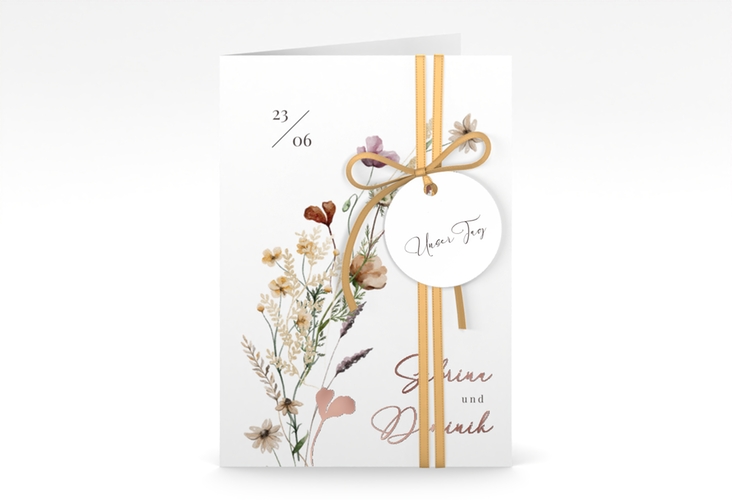 Einladungskarte Hochzeit Sauvages A6 Klappkarte hoch weiss rosegold mit getrockneten Wiesenblumen