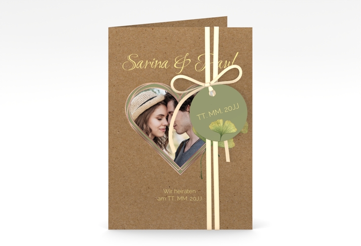 Einladungskarte Hochzeit Ginko A6 Klappkarte hoch Kraftpapier rosegold mit Herz und zwei Ginkgo-Blättern