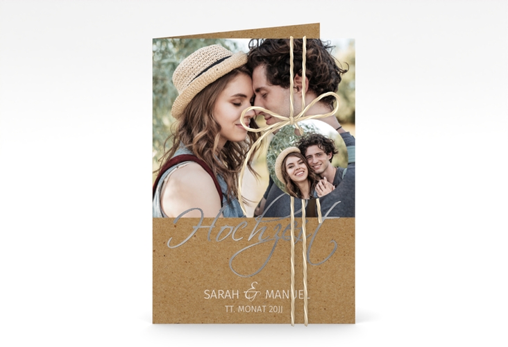 Einladungskarte Hochzeit Big Picture A6 Klappkarte hoch Kraftpapier silber mit Foto des Brautpaars