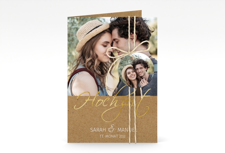 Einladungskarte Hochzeit Big Picture A6 Klappkarte hoch Kraftpapier gold mit Foto des Brautpaars