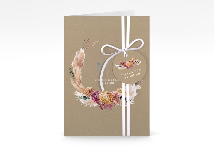 Einladungskarte Hochzeit Bohochic A6 Klappkarte hoch Kraftpapier silber mit Gräsern und Trockenblumen für Boho-Hochzeit