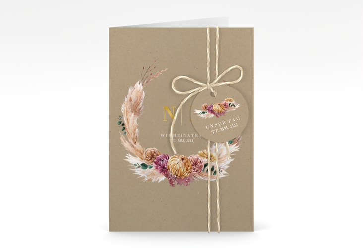 Einladungskarte Hochzeit Bohochic A6 Klappkarte hoch Kraftpapier gold mit Gräsern und Trockenblumen für Boho-Hochzeit