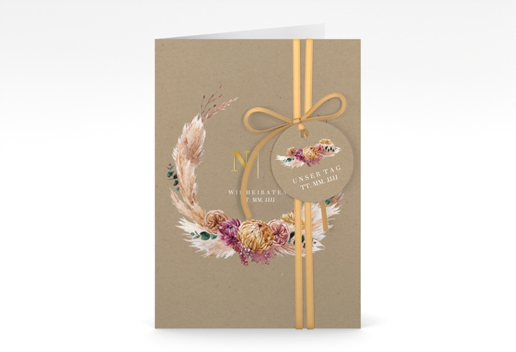 Einladungskarte Hochzeit Bohochic A6 Klappkarte hoch Kraftpapier gold mit Gräsern und Trockenblumen für Boho-Hochzeit
