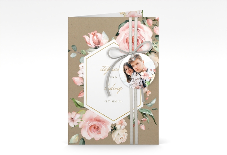 Einladungskarte Hochzeit Graceful A6 Klappkarte hoch Kraftpapier gold mit Rosenblüten in Rosa und Weiß