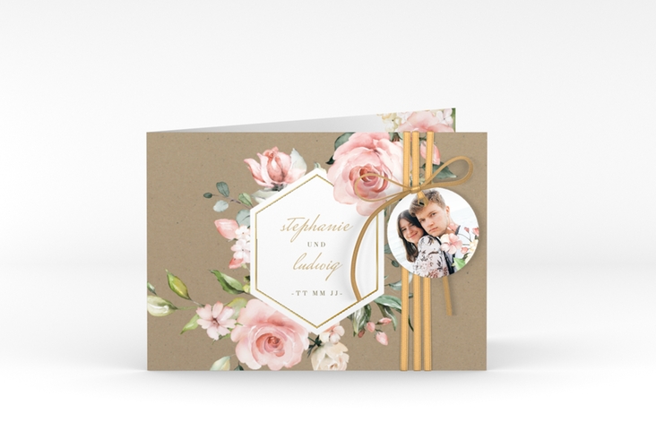 Einladung Hochzeit Graceful A6 Klappkarte quer Kraftpapier gold mit Rosenblüten in Rosa und Weiß