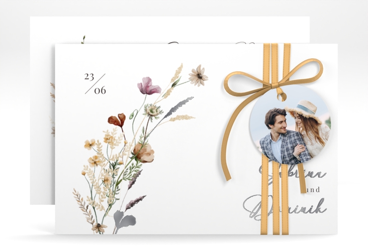 Save the Date-Karte Sauvages A6 Karte quer silber mit getrockneten Wiesenblumen