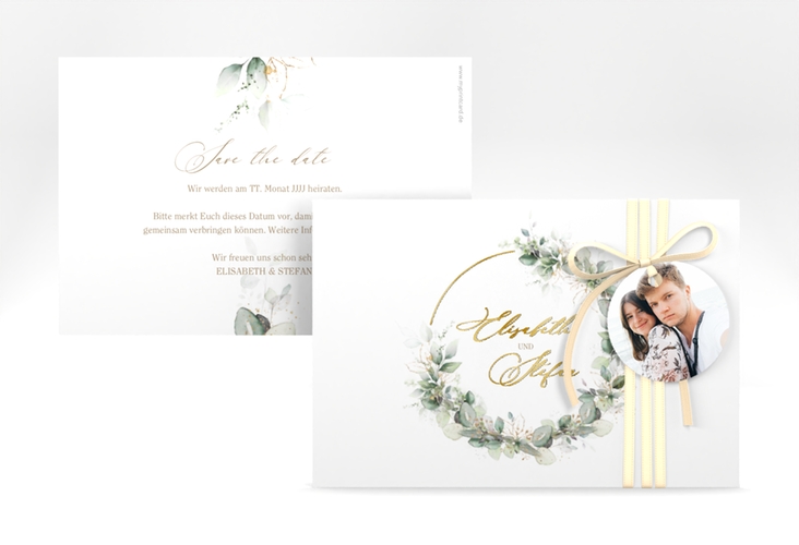 Save the Date-Karte Selvatica A6 Karte quer weiss gold mit Eukalyptus-Kranz