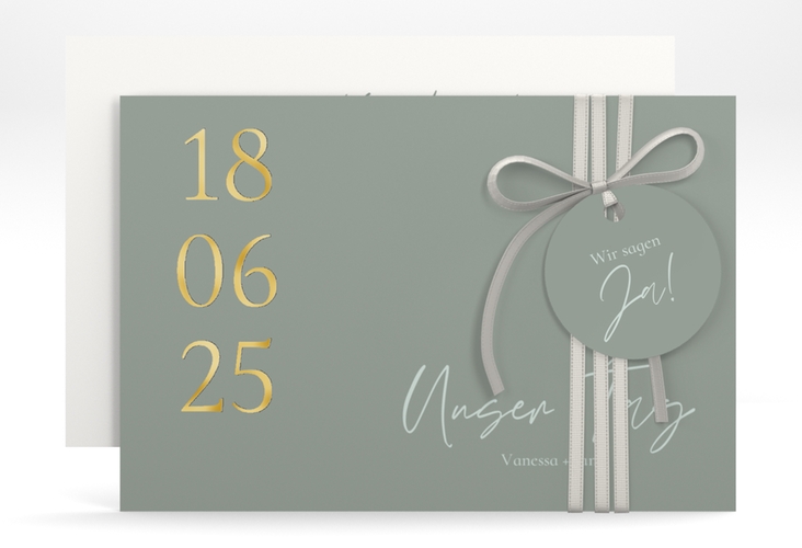 Save the Date-Karte Day A6 Karte quer gruen gold mit Datum im minimalistischen Design