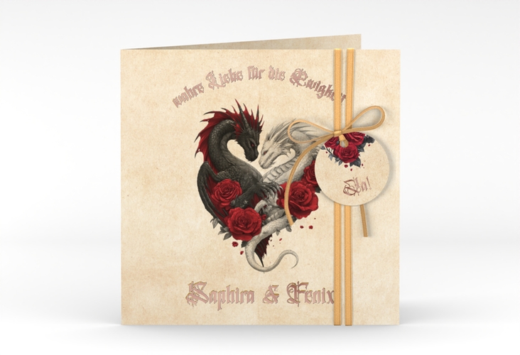 Hochzeitseinladung Drachenliebe quadr. Klappkarte rosegold mit schwarzem und weißem Drachen zu einem Herz verschlungen