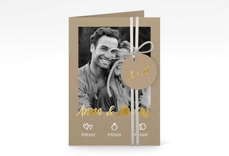 Einladungskarte Hochzeit Icons A6 Klappkarte hoch gold im Kraftpapier-Look mit Foto