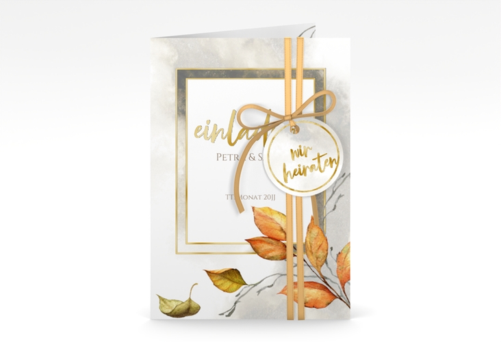 Einladungskarte Hochzeit Herbst A6 Klappkarte hoch gold mit orangefarbigem Herbstlaub in Aquarell