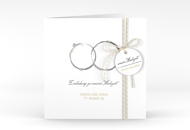 Hochzeitseinladung Trauringe quadr. Klappkarte gold silber minimalistisch gestaltet mit zwei Eheringen
