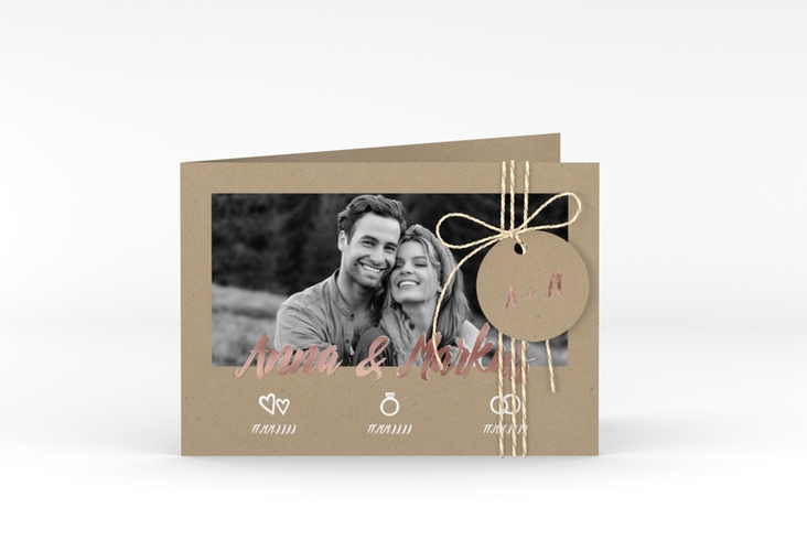 Hochzeitseinladung Icons A6 Klappkarte quer rosegold in Kraftpapier-Optik mit Foto