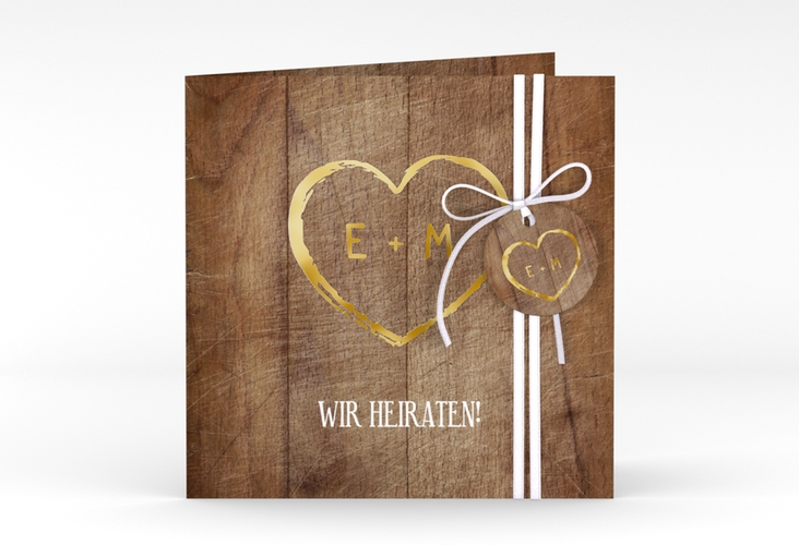 Hochzeitseinladung "Wood" quadratische Klappkarte braun gold in Holz-Optik mit Herz und Initialen