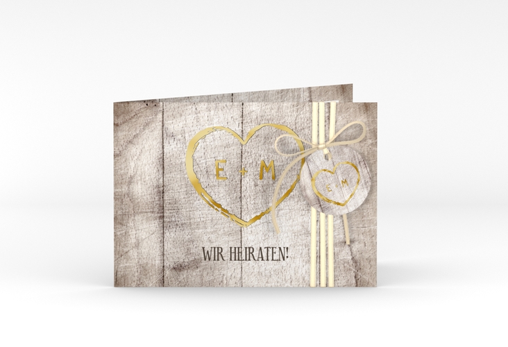 Hochzeitseinladung "Wood" DIN A6 Klappkarte quer weiss gold in rustikaler Holz-Optik mit Herz