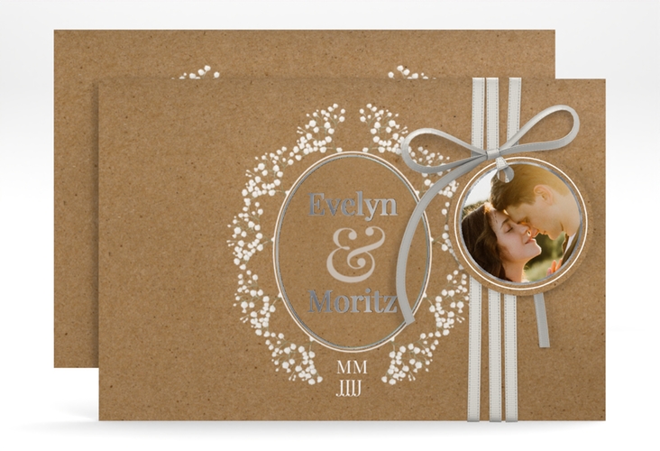 Save the Date-Karte Gypsophila A6 Karte quer silber im Vintage-Stil mit Blumenkranz aus Schleierkraut